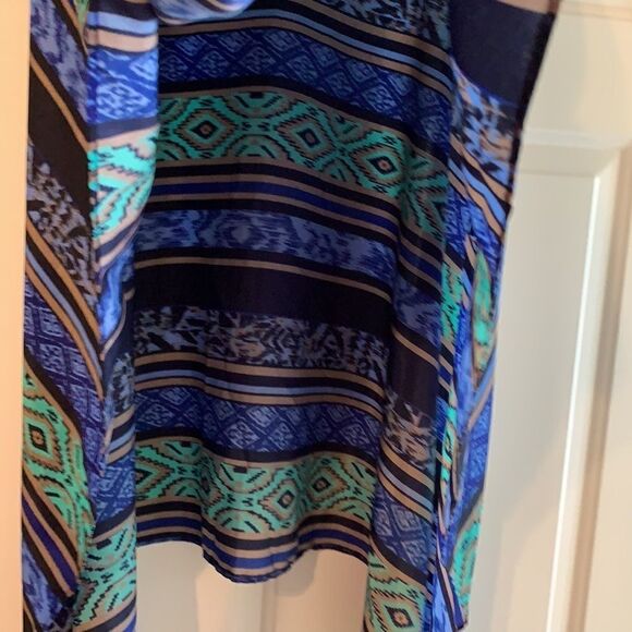 One size poncho  - Picture 3 of 4